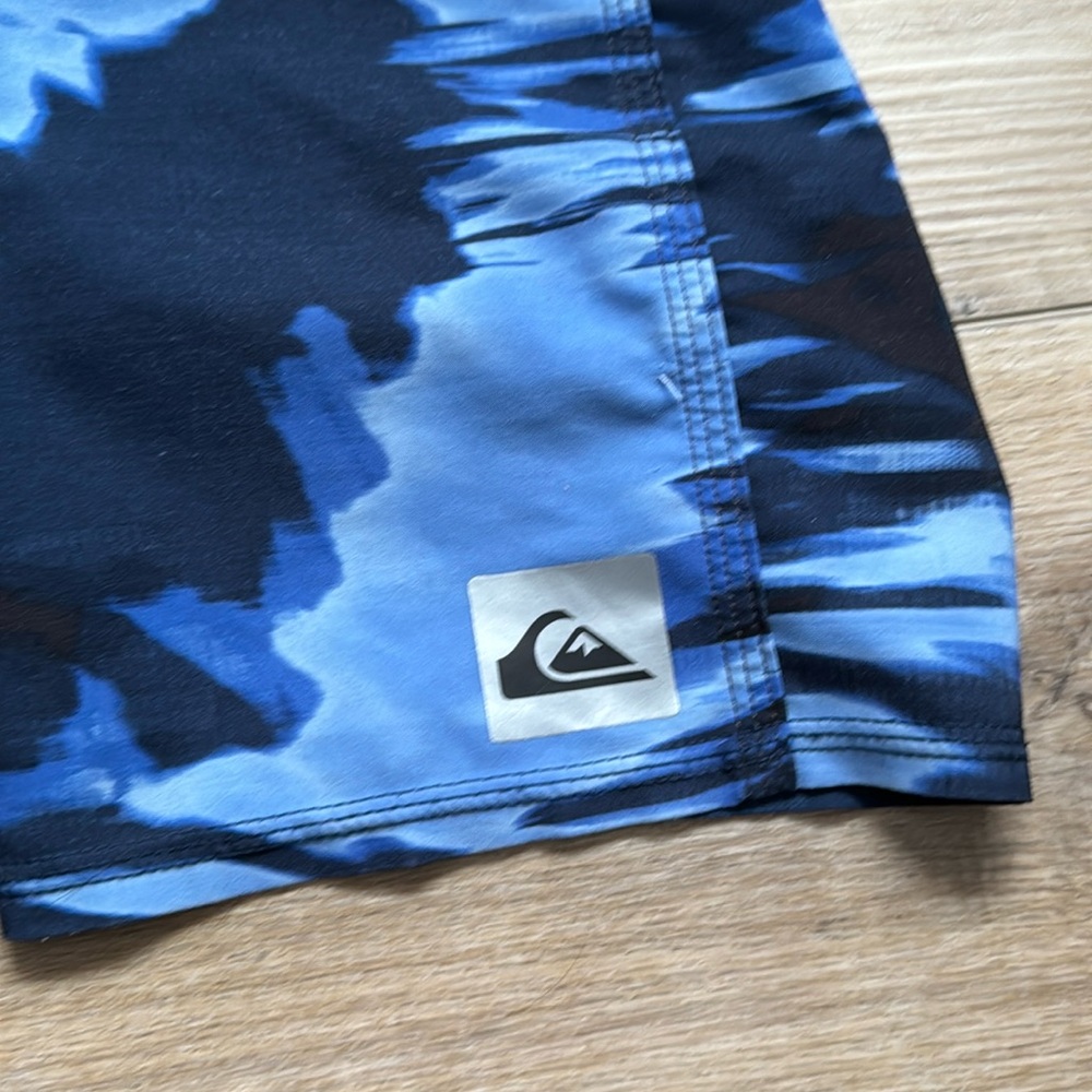 Quicksilver Boys Board Shorts Black Blue Drawstring S Small - Picture 7 of 10